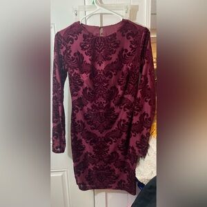 BURGUNDY OPEN BACK DRESS